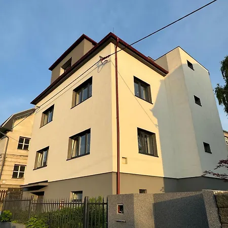 Rezidence Mahenova 1 Apartment *