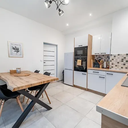 Rezidence Mahenova 1 *