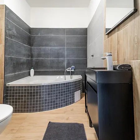 Rezidence Mahenova 1 *